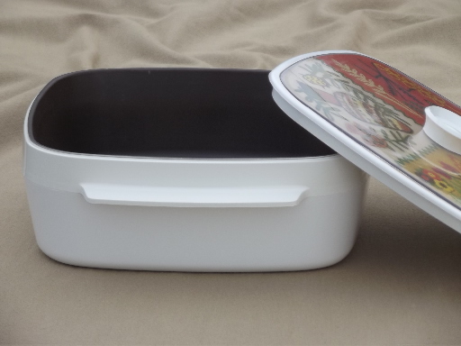 Vintage patchwork pattern West Bend Thermo-Serv plastic casserole dish