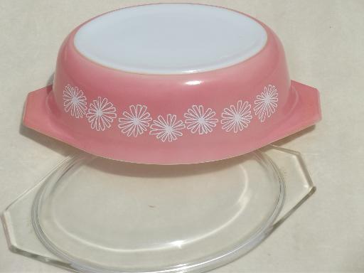 Vintage pink & white Pyrex lot, daisy & gooseberry pattern casseroles