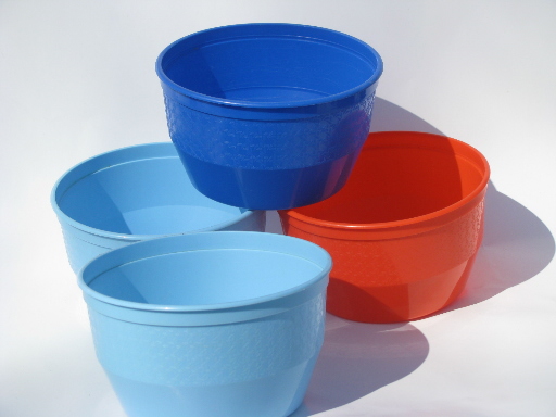Vintage plastic cottage cheese or margarine  tub bowls, lot kitchen containers