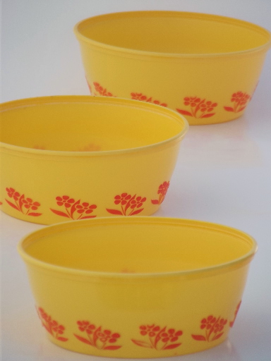 Vintage plastic margarine tub bowls, red & yellow gold retro flowers