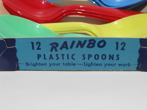 Vintage plastic party / picnic spoons lot, retro colors, original 1950s boxes