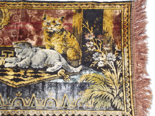 Vintage plush velvet kittens wall hanging tapestry rug, made in Italy?