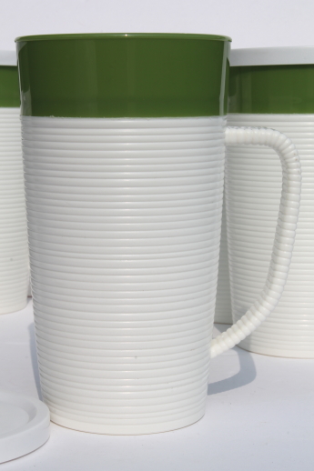 Vintage Raffiaware Thermo-Temp insulated plastic tall mugs picnic cups set
