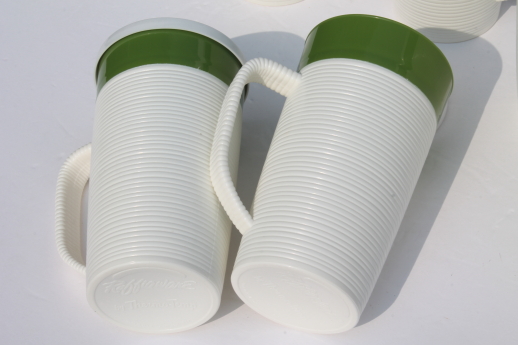Vintage Raffiaware Thermo-Temp insulated plastic tall mugs picnic cups set