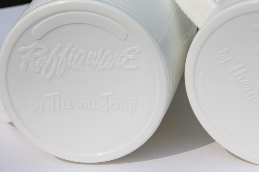 Vintage Raffiaware Thermo-Temp insulated plastic tall mugs picnic cups set
