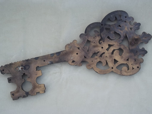 Vintage skeleton key  plaque,  gothic steampunk wall art, Dart plastic key