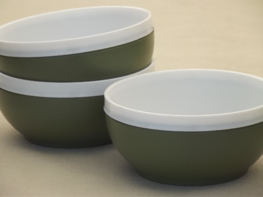 https://1stopretroshop.com/item-photos/vintage-thermoware-insulated-plastic-dishes-royal-satin-green-white-1stopretroshop-u4484-2.jpg