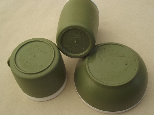 Vintage Therm-O-Ware insulated plastic dishes, Royal Satin green & white