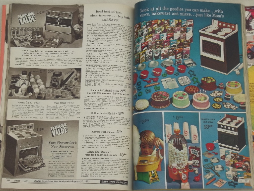 Vintage Wards Christmas Wish Book catalog, Christmas 1970 toys etc.