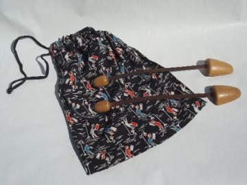 Vintage wood stretchers & cotton shoe bag w/ guys in fedora hats print