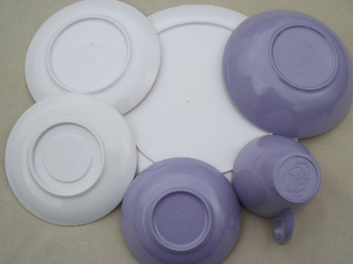 Violet corsage melmac dishes set, vintage Marcrest melmac dinnerware for 4