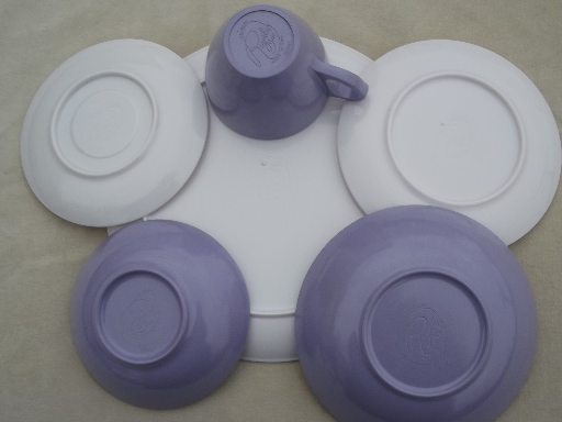 Violet corsage melmac dishes set, vintage Marcrest melmac dinnerware for 6