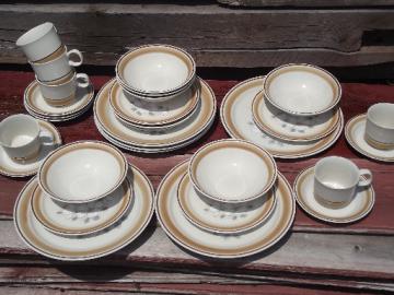 Watercolors stoneware dishes set for 6 retro Hearthside Japan dinnerware