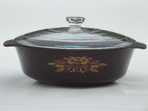 Wear-Ever wheat silverstone kitchen glass casserole pan in vintage box