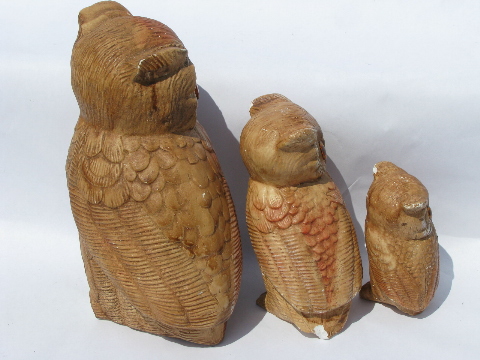 Wide-eyed big eye wise old owl family, 70s vintage chalkware owls